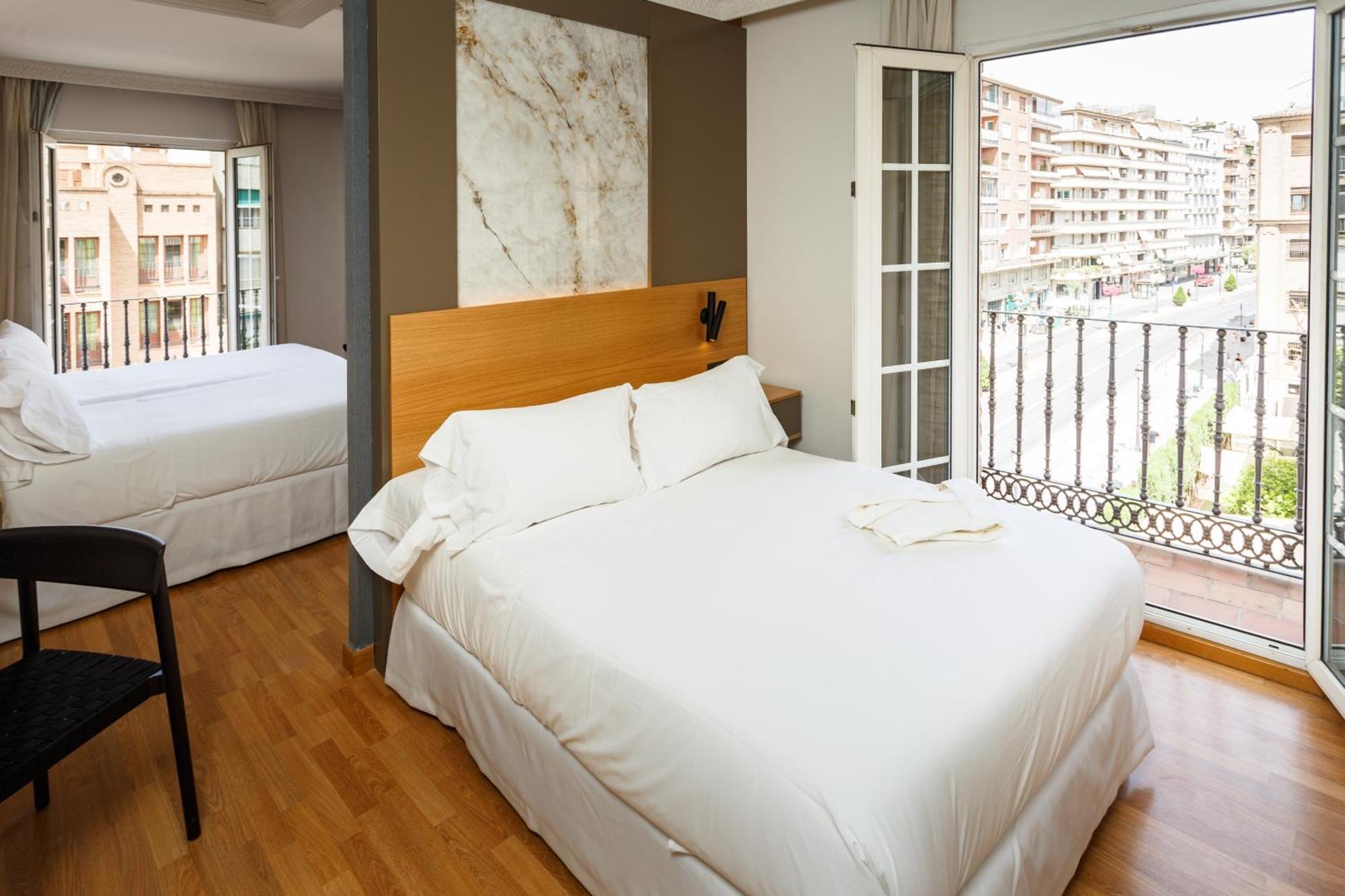 Hotel Dauro Premier, Granada
